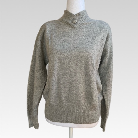 Fenn Wright Manson Light Gray Turtleneck Sweater - Picture 1 of 8